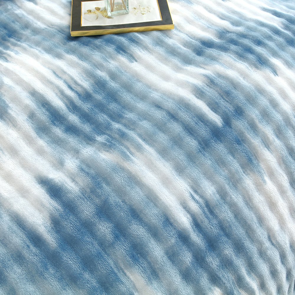 Reversible Faux Rabbit Fur Duvet Cover Set With Camo & Gradient Boho Design, Ultra Soft, Hypoallergenic, Plush Luxury Bedding For All-Season Comfort, Machine Washable, Fluffy Warm Winter Upgrad - Image 6